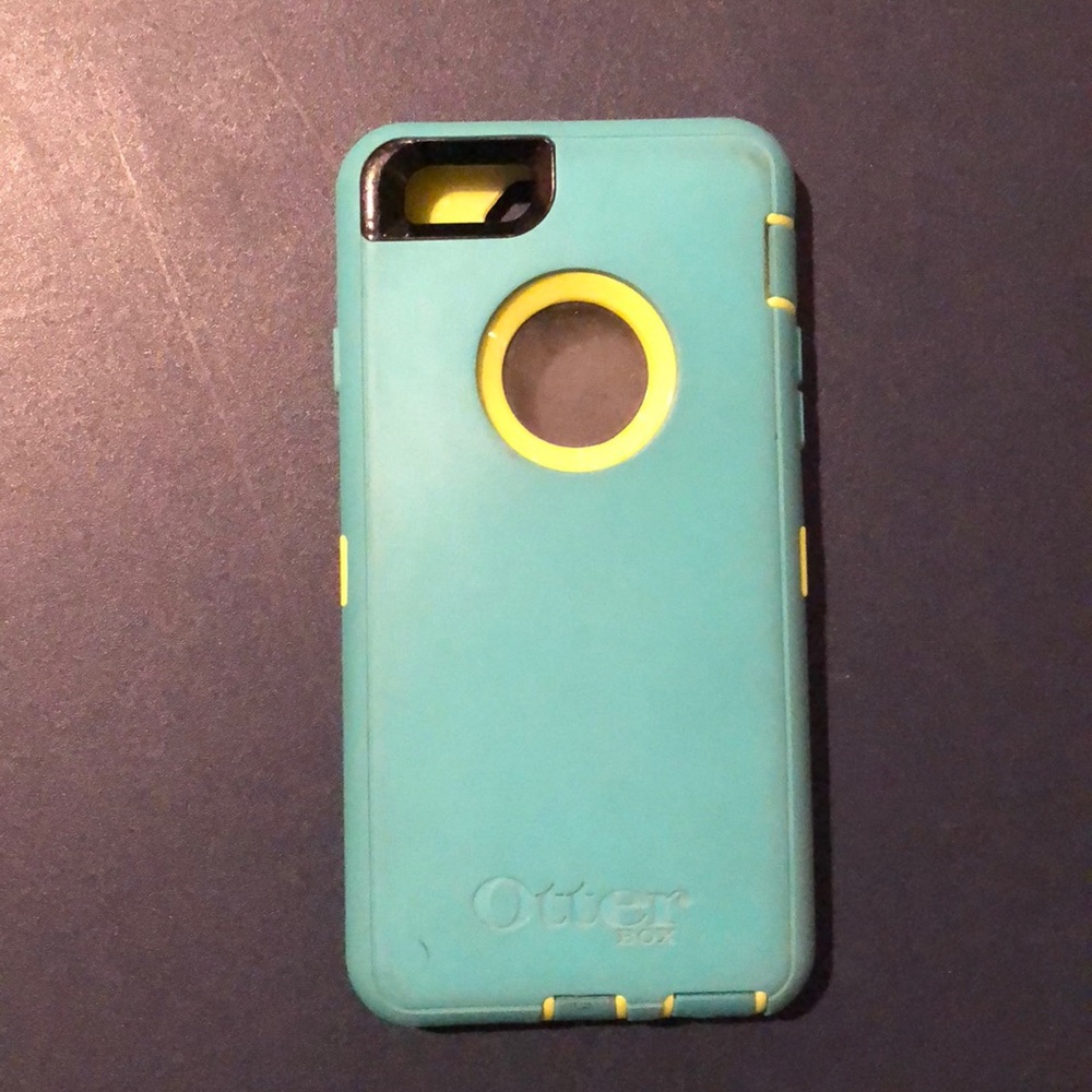 otterbox case with built in screen protector
